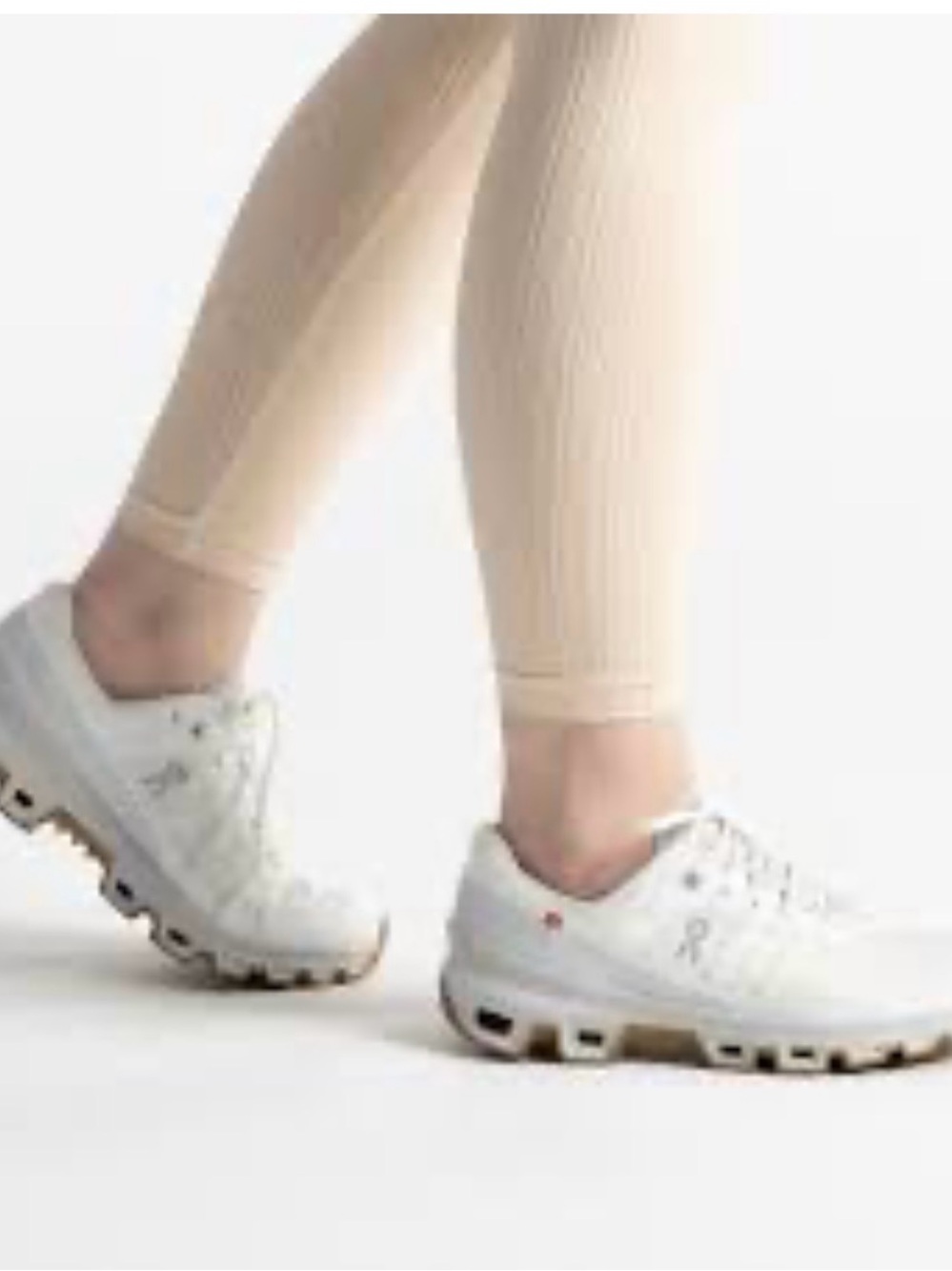 On Running Cloudventure Women's Waterproof Hiking Shoes Glacier White Size  W7.5
